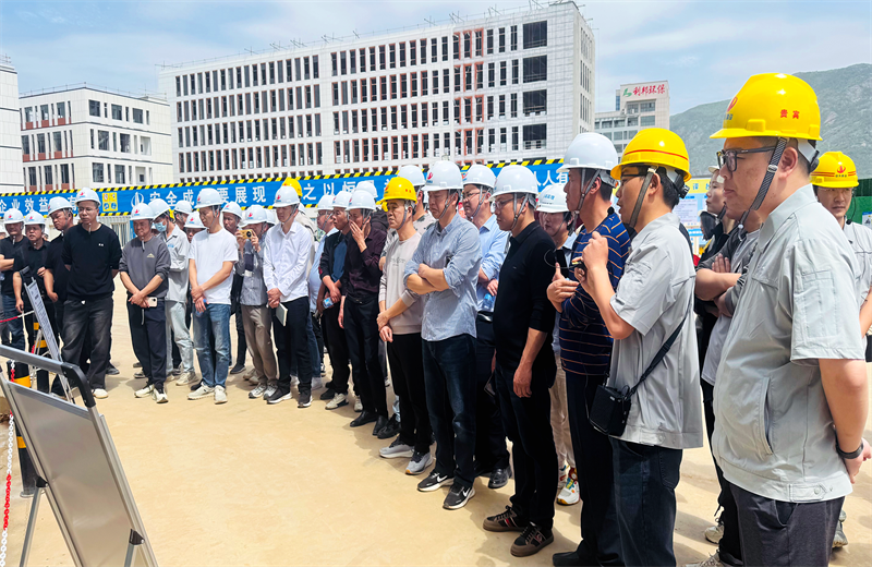 2025年4月17日，由莆田市涵江区住房和城乡建设局主办、天九娱乐三建承办的钢筋安装工程质量防控现场交流会在联东U谷·涵江海峡智造产业谷一期成功召开。